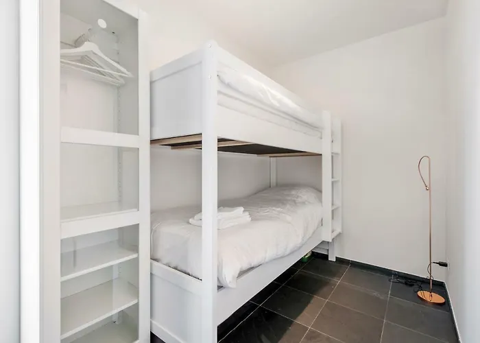 Classy In Center With Large Balcony Apartment Gent