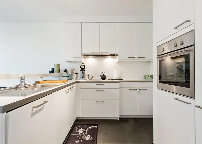 Classy In Center With Large Balcony Ghent